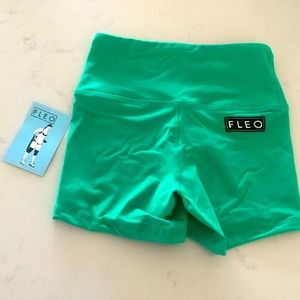 FLEO Women’s Shorts Size XS NWT Deep Mint Green